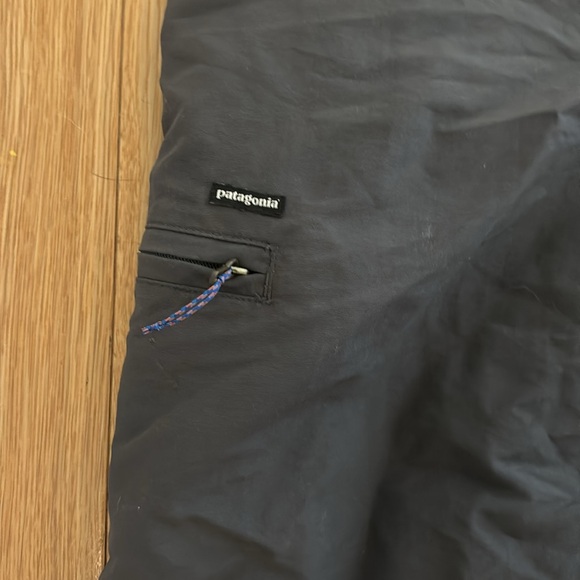 Patagonia grey 7’’ grey hiking shorts - Picture 2 of 4